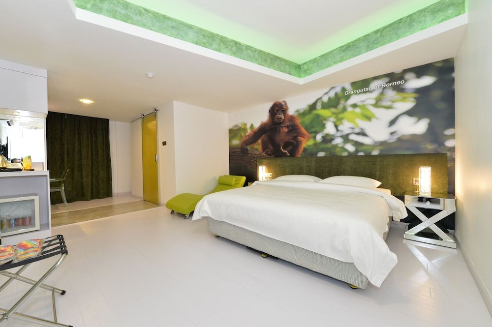 Unic Hotel Deluxe Room, 1 King Bed 4