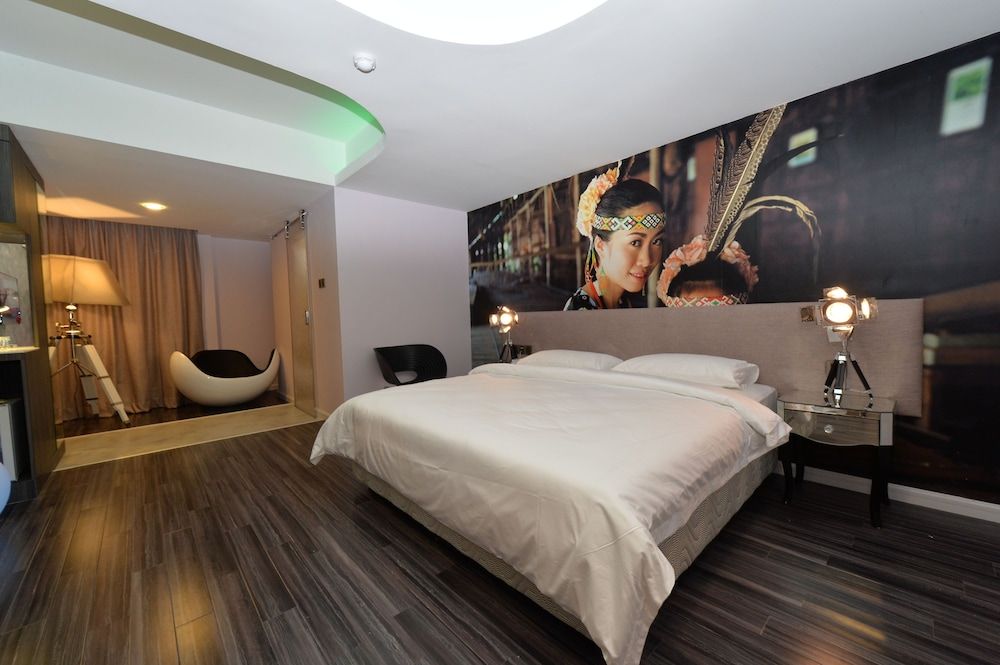 Unic Hotel Deluxe Room, 1 King Bed 5