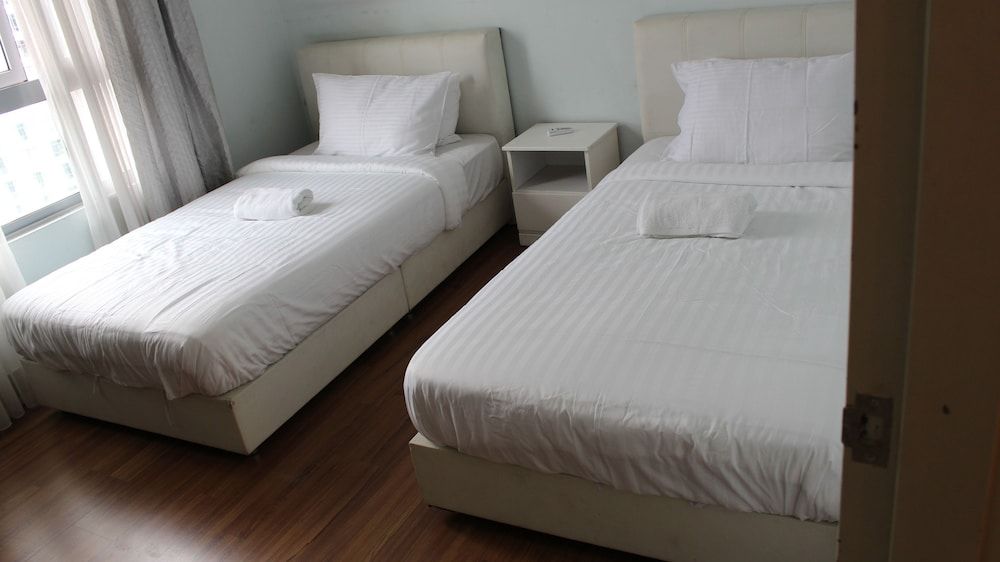 undefined Peaceful Service Suites at Taragon Puteri Bintang 5