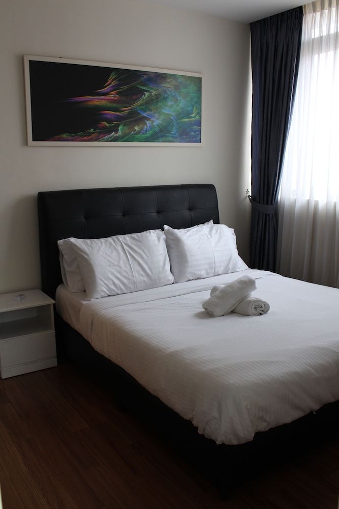 undefined Peaceful Service Suites at Taragon Puteri Bintang 3