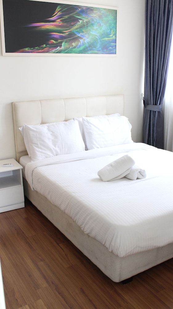 undefined Peaceful Service Suites at Taragon Puteri Bintang 4