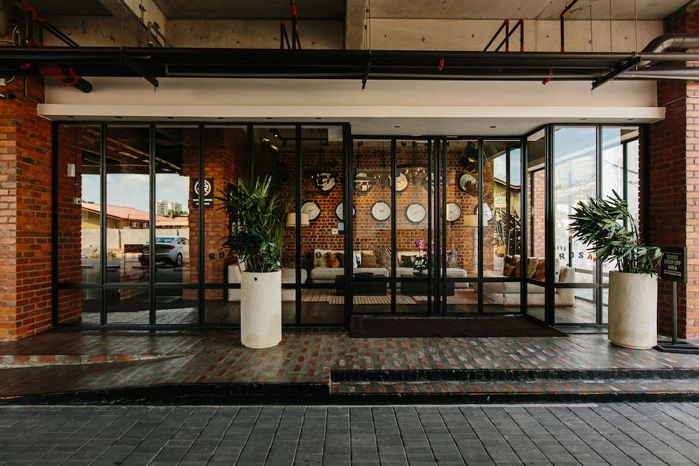 undefined Rosa Malacca 3