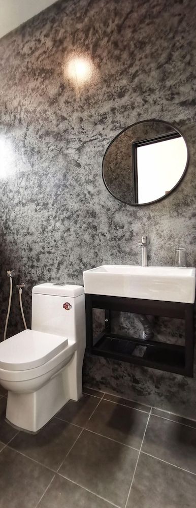 Potato Hotel Family Studio 3