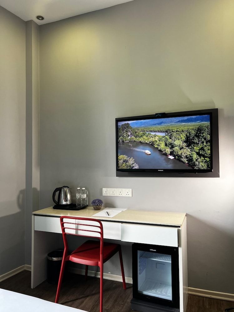 Cenang Plaza Beach Hotel Deluxe Twin Street Facing 5