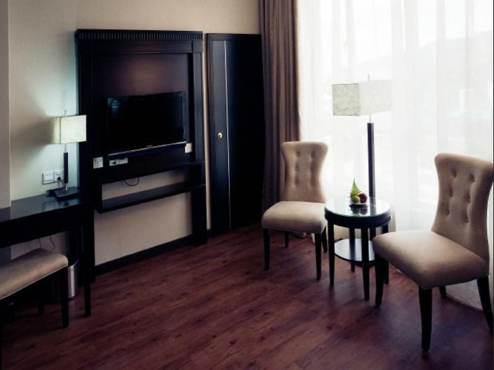 Hotel S. Damansara Deluxe Room, 1 King Bed 3