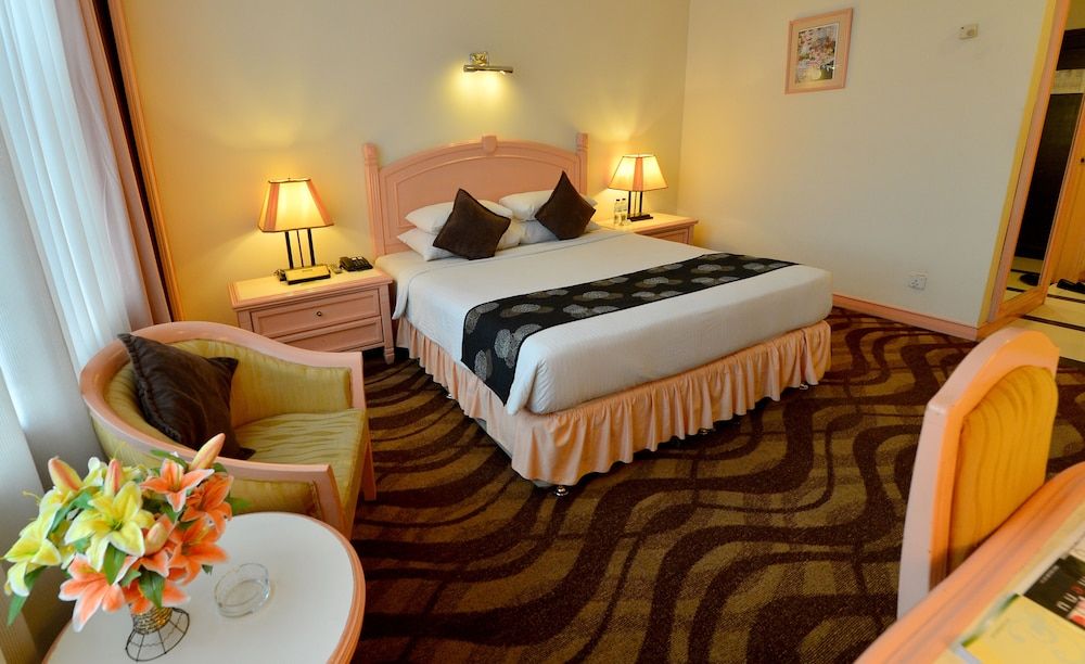 Emerald Puteri Hotel Executive Double Room 2