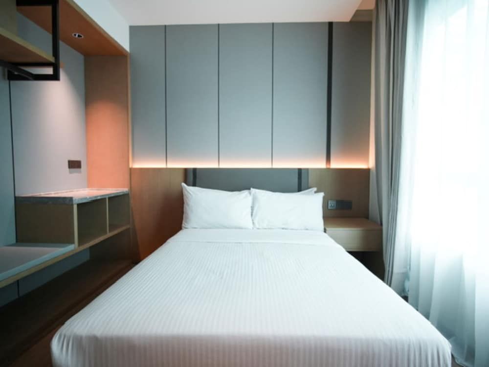 The Inn Bintulu Superior King Room