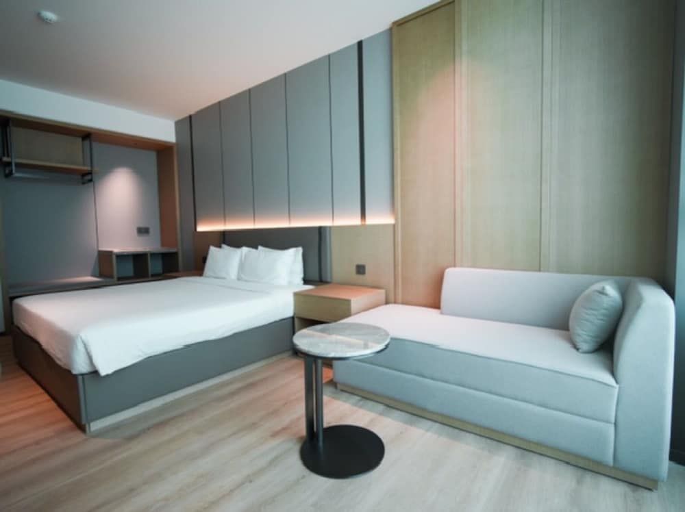 The Inn Bintulu Deluxe King