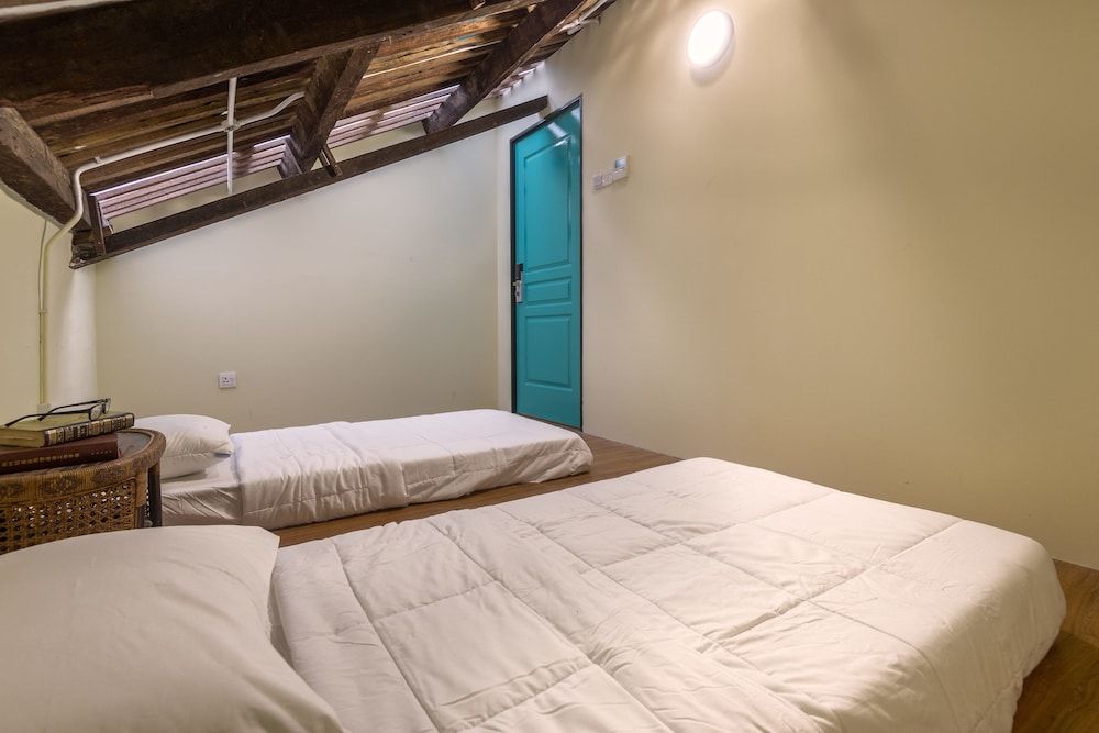 Mingle Hostel Kuala Lumpur Twin Private Loft Room 4