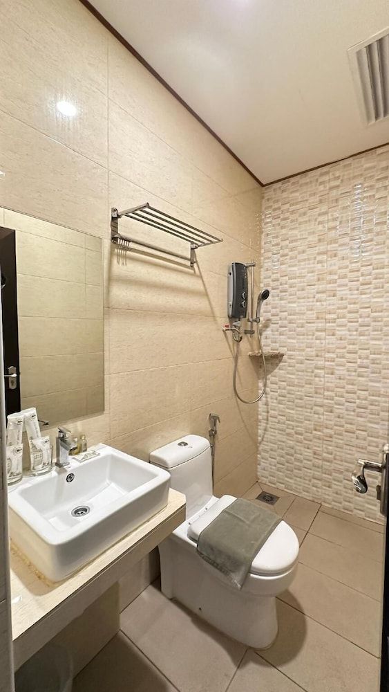 undefined 1 Million Hotel 10