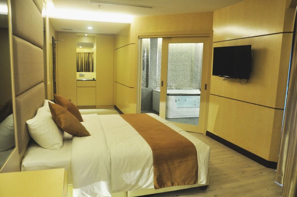 undefined Geobay Hotel 3