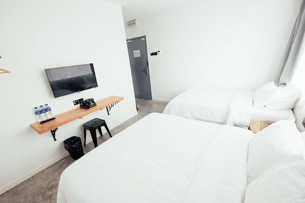 undefined White Loft Hotel 5