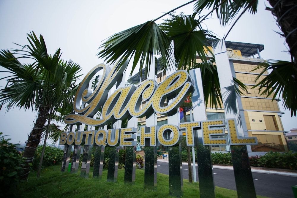 undefined Lace Boutique Hotel 3