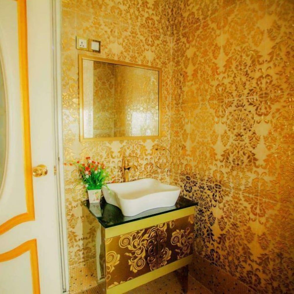 Lace Boutique Hotel Double Suite 4