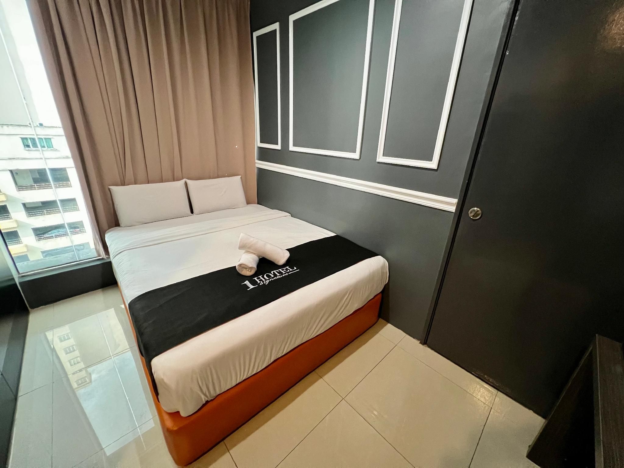 1 Hotel Kuchai Lama Deluxe Room 2