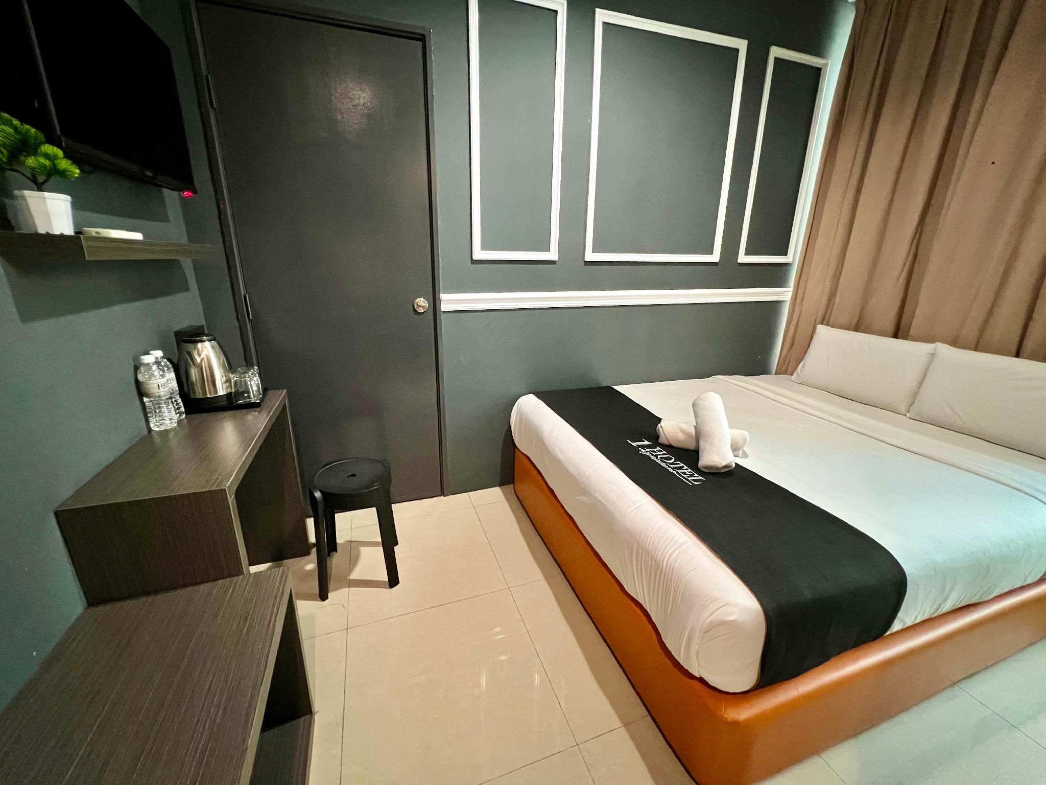 1 Hotel Kuchai Lama Deluxe Room