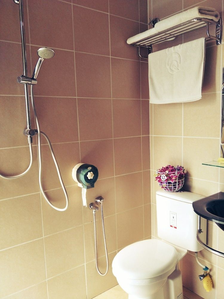 Le Garden Hotel Superior Single Room with Window 3