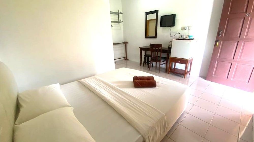 undefined Collection O Langkawi Near Pantai Cenang formerly Tokman Inn 7