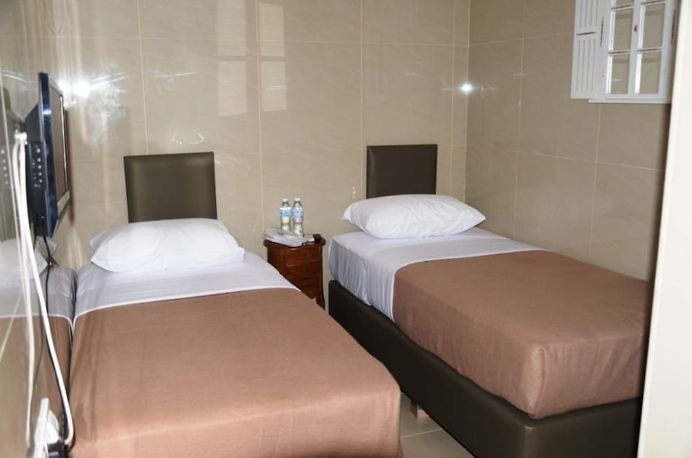 Standard Room, 1 Queen Bed, No Windows