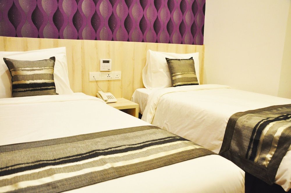 Valya Hotel Standard Twin Room 3