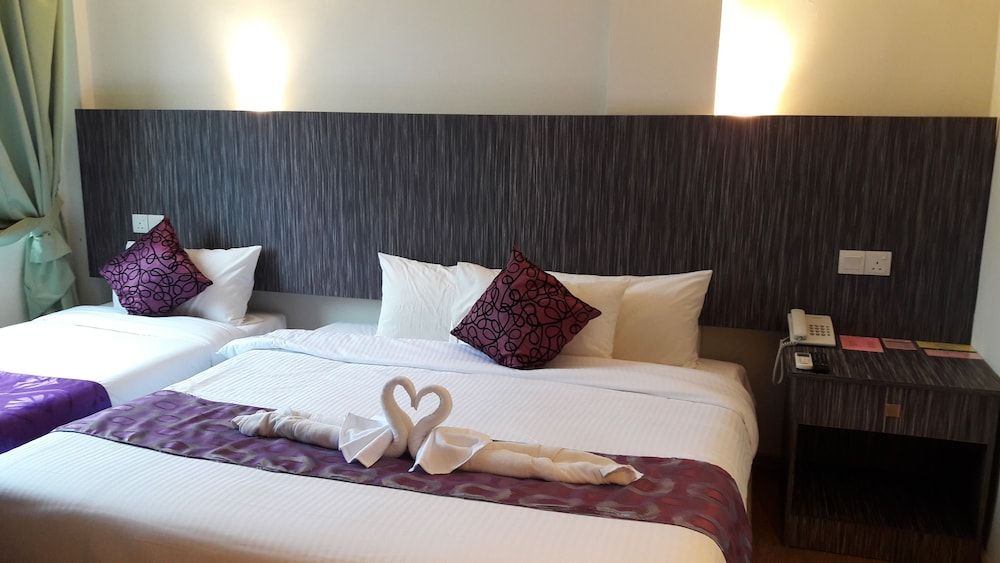 Salsa Resort Langkawi Deluxe Triple Room 5