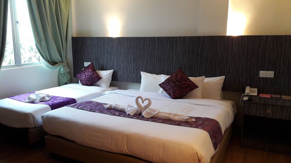 Salsa Resort Langkawi Deluxe Triple Room 3