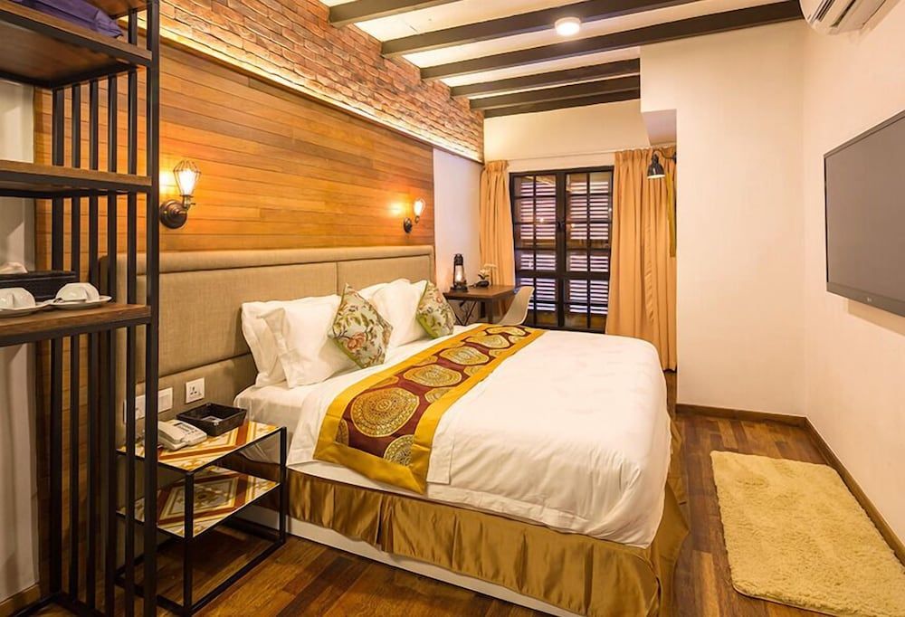 Reunion Heritage House Deluxe Room 6