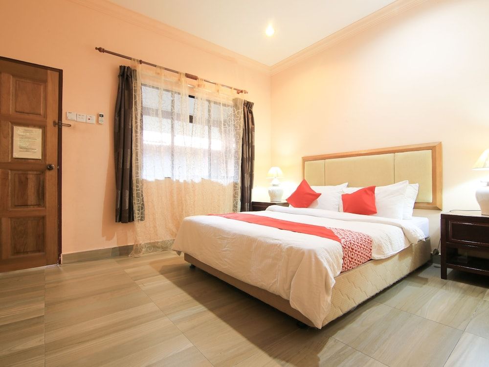 Ombak Inn Chalet Deluxe Double Room, 1 Queen Bed 3