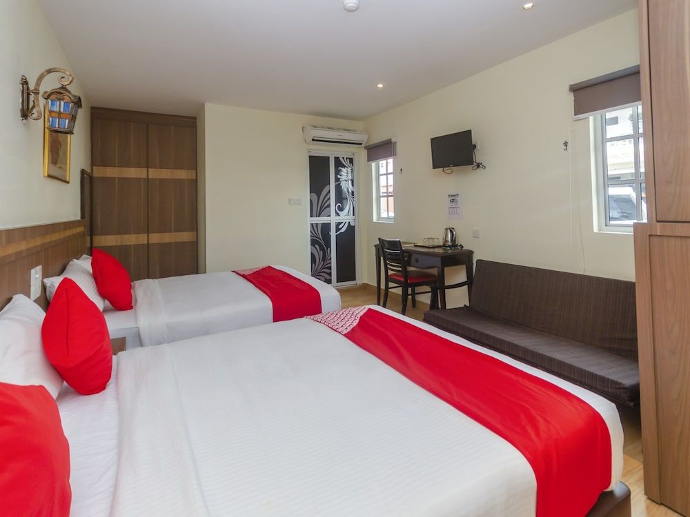 undefined Hotel O The Vintage Hotel 9