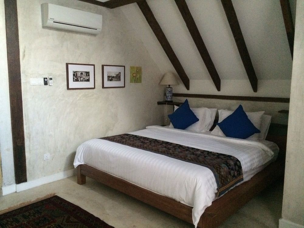 Panji Panji Tropical Wooden Home Upper Chalet 2