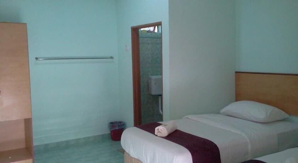 Rose Inn Motel Standard Twin Room 2