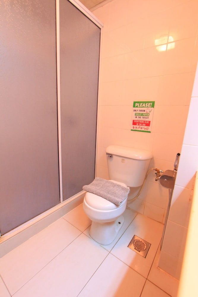 Telang Usan Hotel Standard Twin Room, 2 Twin Beds 6