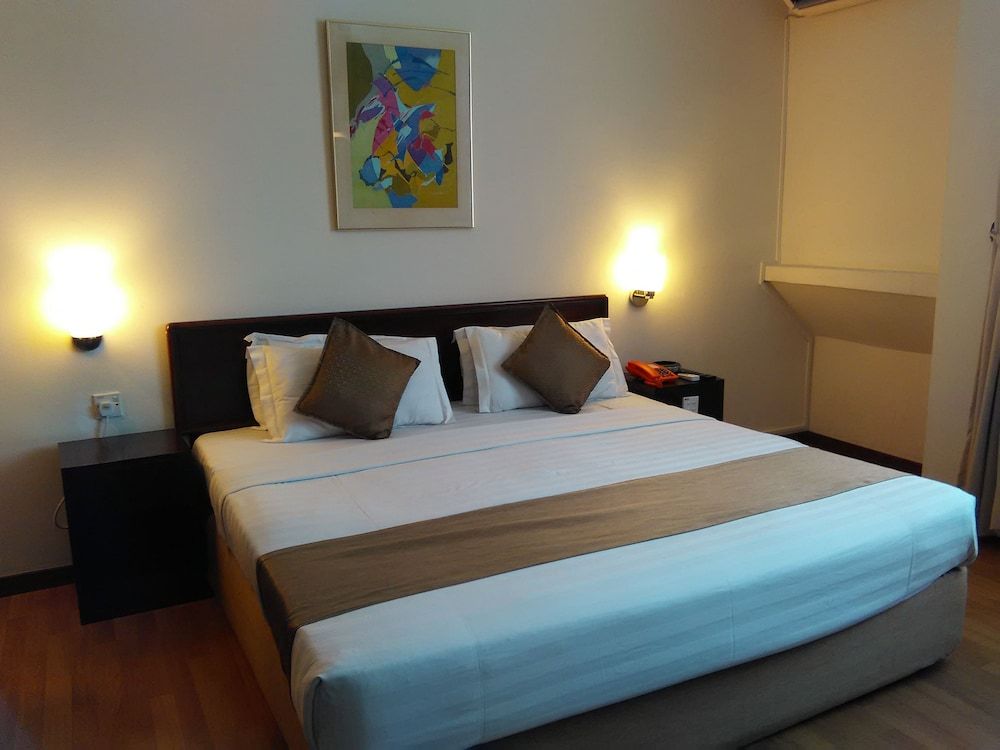 Telang Usan Hotel Standard Double Room, 1 Queen Bed 3