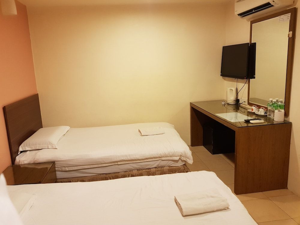 Uptown Kajang Hotel Basic Twin Room