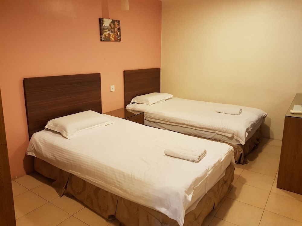 Uptown Kajang Hotel Basic Twin Room 2