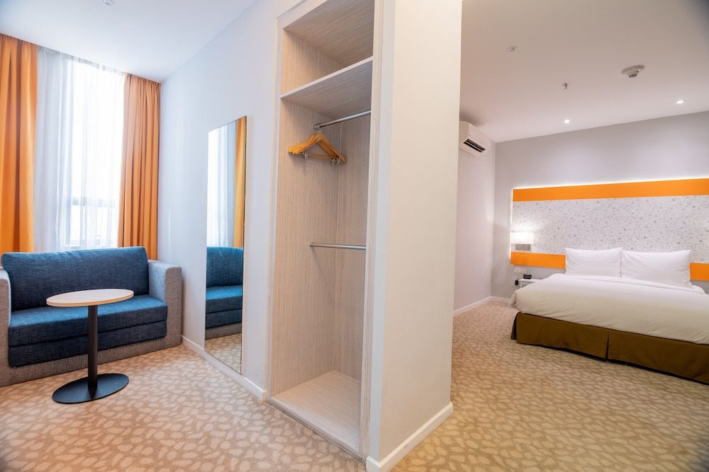 undefined Holiday Inn Express & Suites Johor Bahru by IHG 10