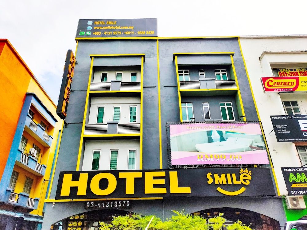 undefined Smile Hotel Danau Kota