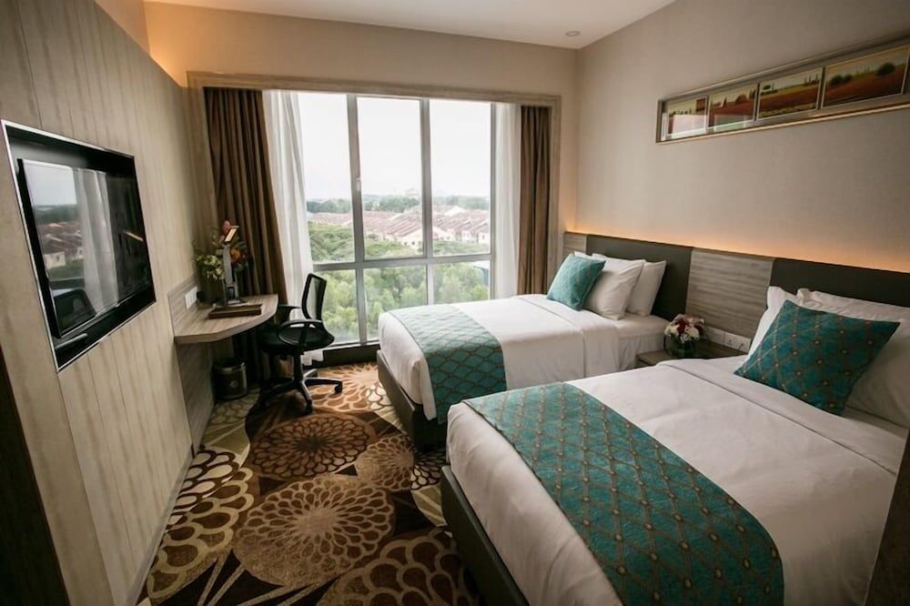 undefined V8 Hotel 5