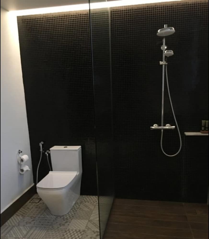 undefined The Edison George Town 8