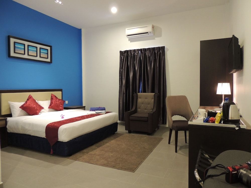 undefined Royal Agate Beach Resort 10