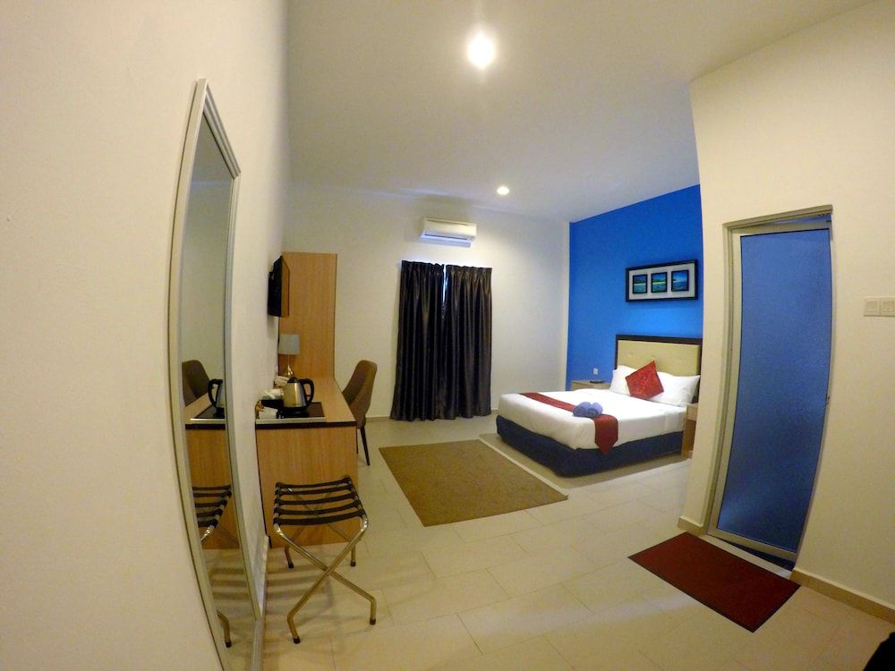 undefined Royal Agate Beach Resort 9