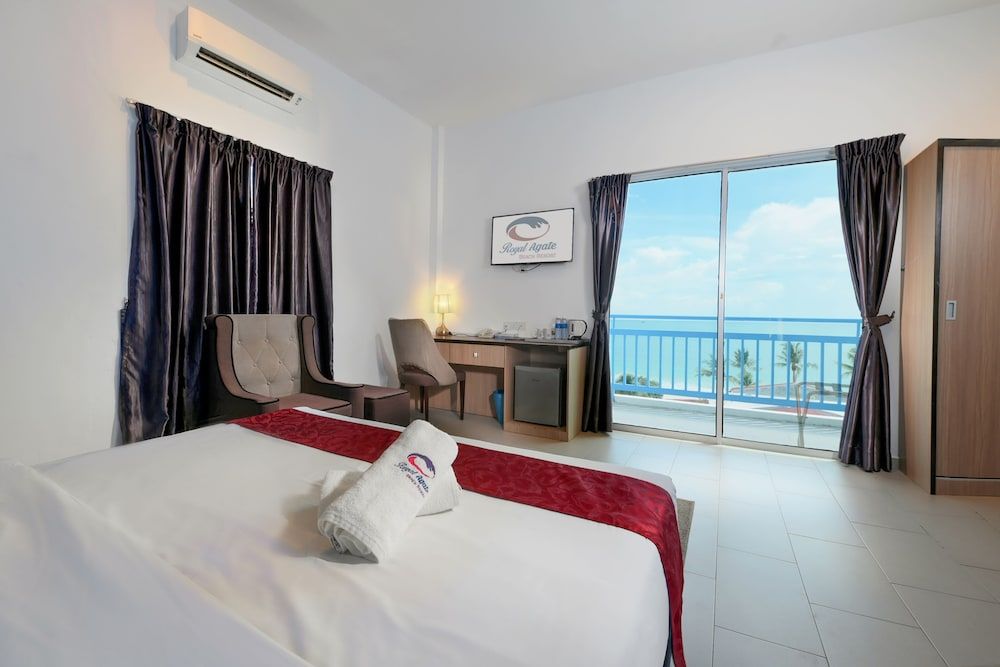 undefined Royal Agate Beach Resort 4