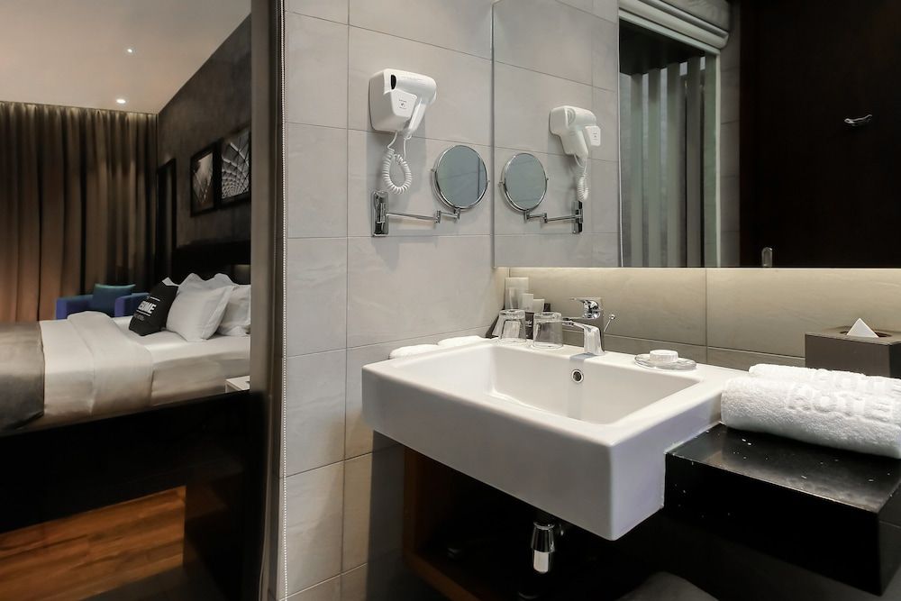 Iconic Hotel Penang Premier Room 6