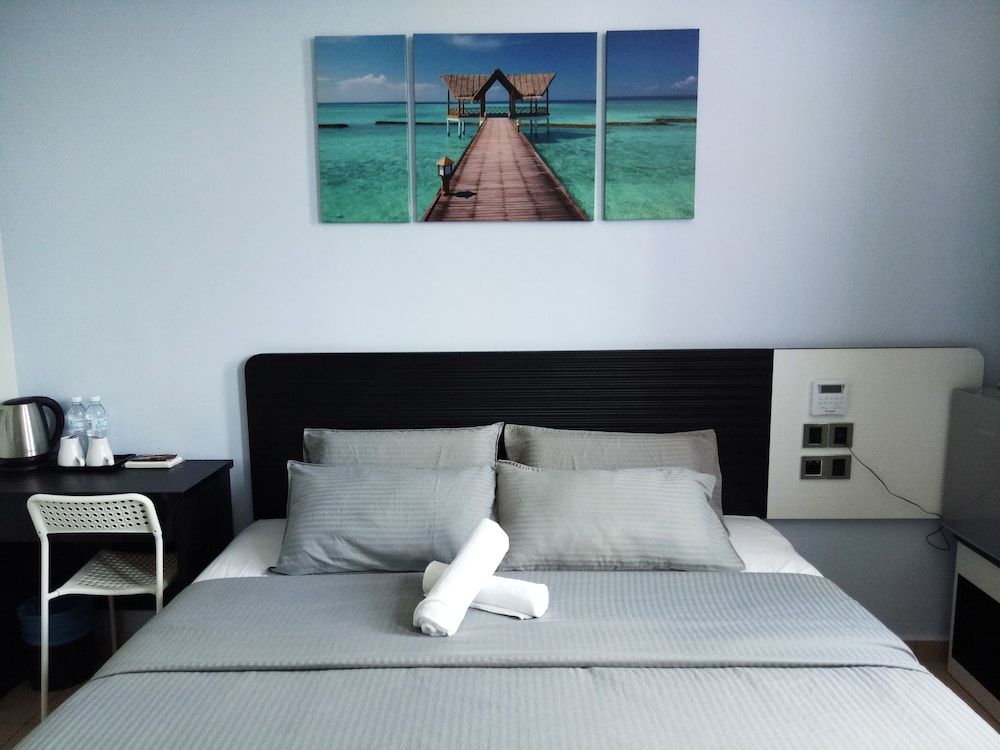 Merrinton Hotel Classic King 3