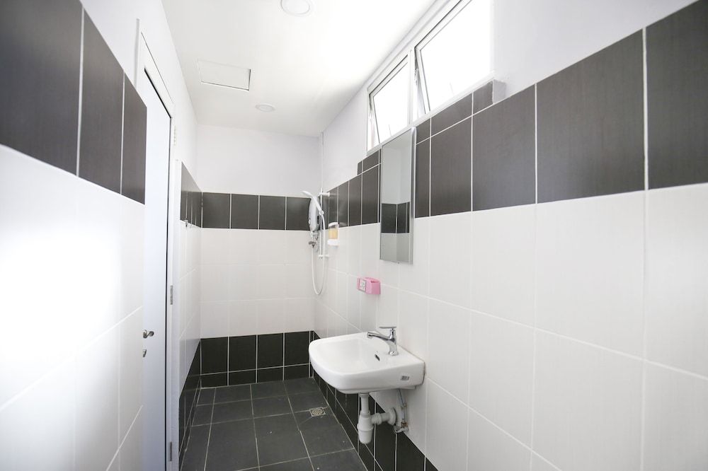 Lavigo Resort Standard Twin Room 5