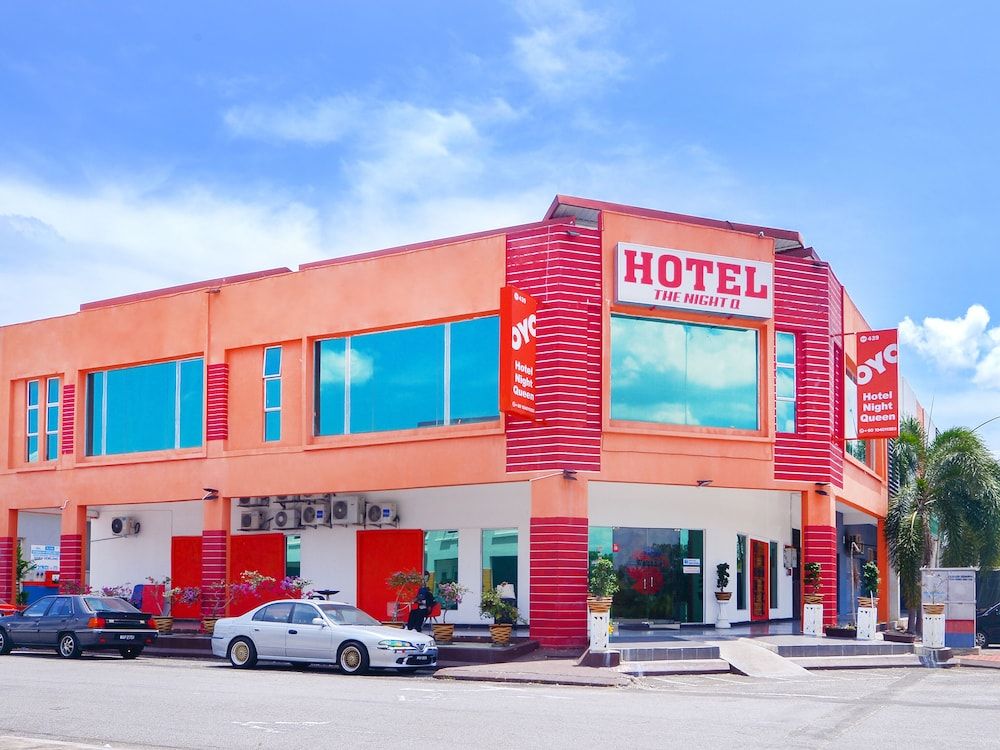 undefined Night Queen Hotel 5