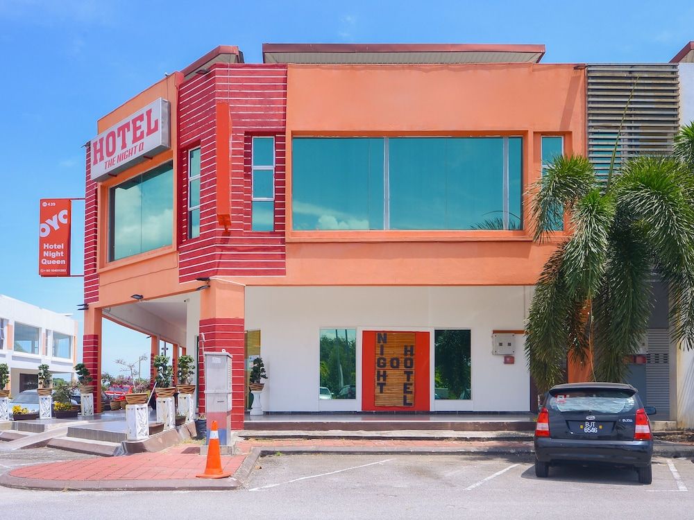 undefined Night Queen Hotel 2