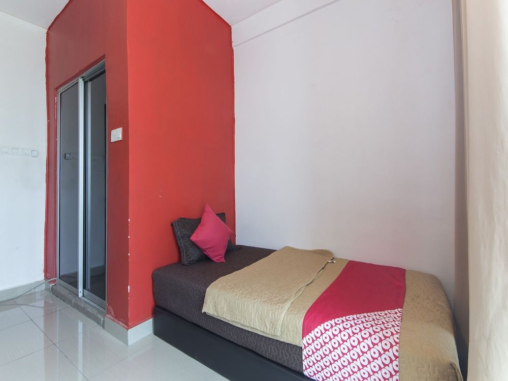 undefined Night Queen Hotel 4