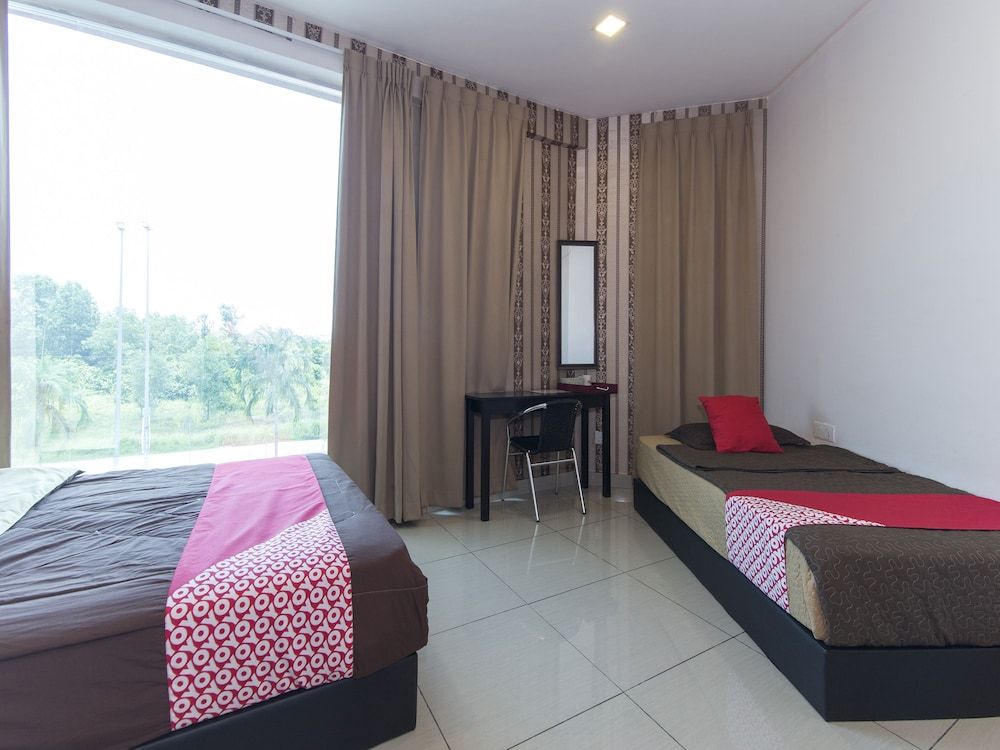 undefined Night Queen Hotel 3