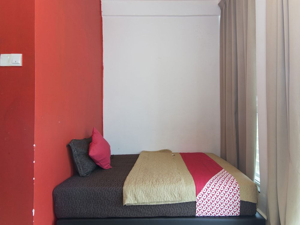 undefined Night Queen Hotel 7